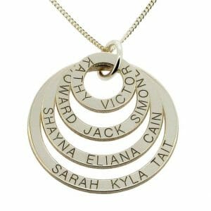 Four ring pendant with engraved names