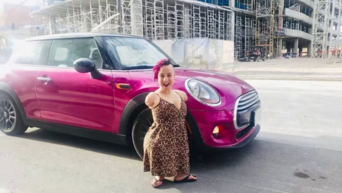 Woman Born Without Arms Overcomes Challenges To Drive Her Modified Mini Cooper