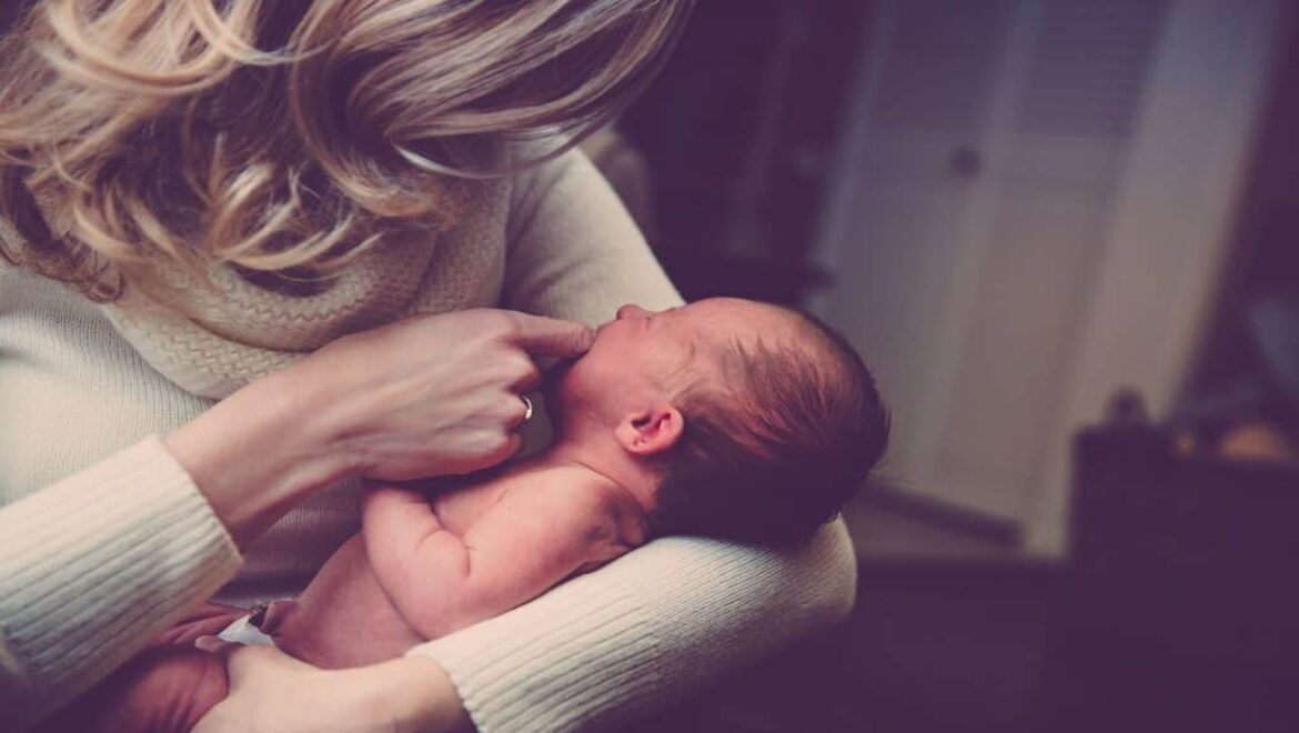 10 Ways to Make Sure You Have a Healthy Bond with Your Baby